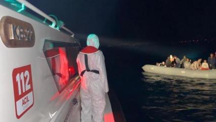 Yunanistan'ın ittiği 35 düzensiz göçmen kurtarıldı