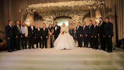 Bakan Soylu, Ankara'daki aşiret düğününe katıldı