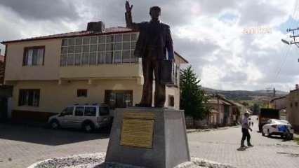 Yozgat'taki tek CHP'li belediyeden 'heykel hizmeti'
