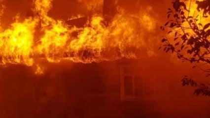 Kastamonu'da korkunç yangın! 3 ev küle döndü