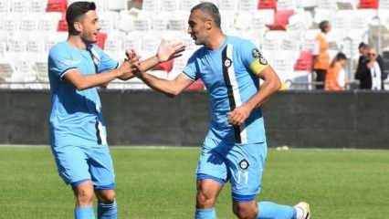 41 yaşında futbola döndü! Attığı golle tarihe geçti