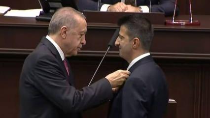 Mehmet Ali Çelebi AK Parti'de: Rozeti Cumhurbaşkanı Erdoğan taktı