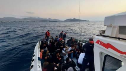 Yunan unsurlarının geri ittiği 28 düzensiz göçmen kurtarıldı
