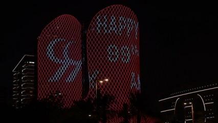 Katar'daki sembol binalar Türk bayraklarıyla donatıldı