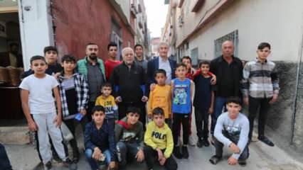 Şahinbey Belediye Başkanı Mehmet Tahmazoğlu, vatandaşla iç içe