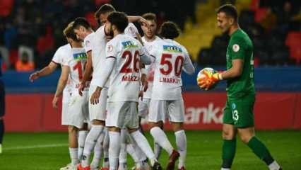 Gaziantep FK tur biletini 2 golle aldı!