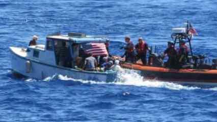ABD, Kübalı düzensiz göçmenleri ülkelerine geri gönderecek