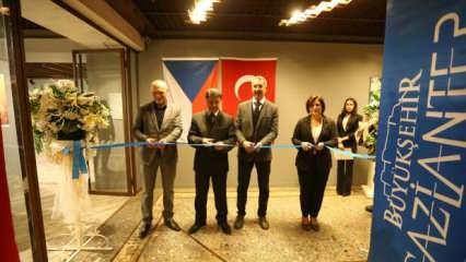 Gaziantep'te "Çağdaş Fotoğrafta Bilim, Seyehat ve Doğa Sergisi"nin açılışı yapıldı