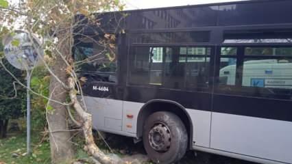 Kadıköy'de metrobüs kaza yaptı