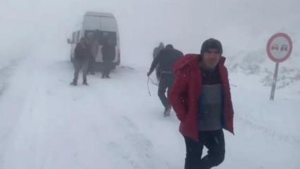 Karabet Geçidi’nde yoğun kar yağışı