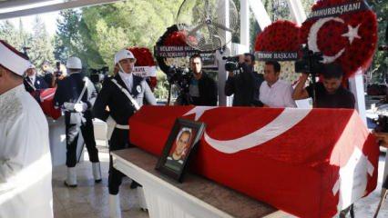 Türkiye, Taksim şehitlerini gözyaşlarıyla son yolculuğuna uğurladı