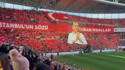 Galatasaray Stadyumu'nda Cumhurbaşkanı Erdoğan'a harika kareografi!