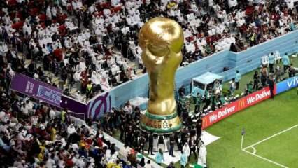 64 ma&ccedil;ın yarısı tamamlandı! S&uuml;rpriz sonu&ccedil;lar dikkat &ccedil;ekti