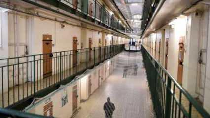 Fransa'da hapishanelerdeki doluluk oranı yüzde 120'yi geçti