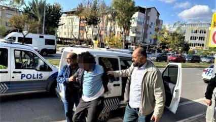  Antalya’da çevirmeye giren kurye dehşet saçtı: 3 polisi kapı anahtarıyla yaraladı!