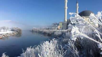 Ardahan’da soğuk hava etkili oldu! Göle eksi 15,6'yı gördü