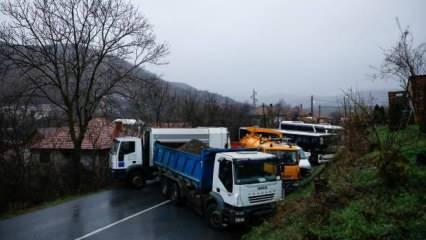 Kosova-Sırbistan arasındaki barikat sorunu 3 gündür devam ediyor