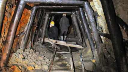 Çin'in Uygur Özerk Bölgesi'nde altın madeni çöktü: 18 kişi enkaz altında kaldı