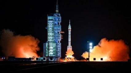 Çin, "Şiyan-10 02" uydusunu fırlattı