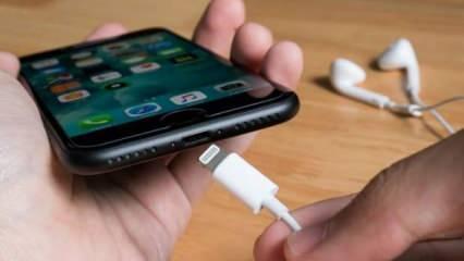 Şarj aleti olmadan iPhone satan Apple'a ceza