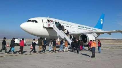 227 göçmen uçakla Afganistan'a gönderildi