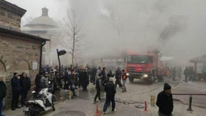 Bursa'da ahşap yapıların olduğu çarşıda yangın