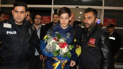 Fenerbahçe'ye Antalya'da coşkulu karşılama