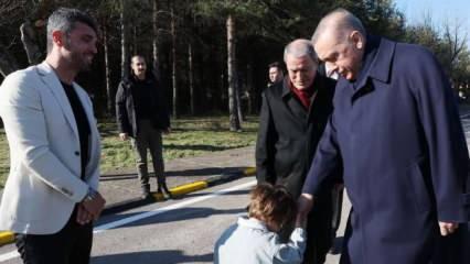 Başkan Erdoğan’dan elini öpen Zayn Sofuoğlu’na harçlık