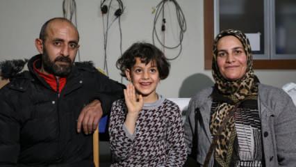 "Kader"in değiştiği an... Türkiye'ye sığınan Türkmen ailenin yüzü güldü