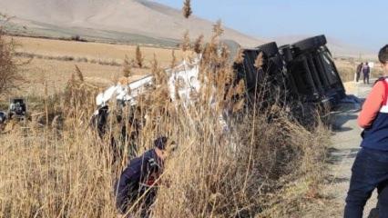 Konya'da kamyon devrildi: 1 ölü