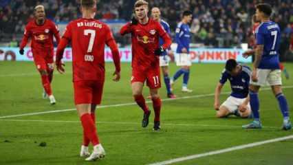 Bundesliga'da 7 gollü maç! Leipzig Schalke'ye acımadı