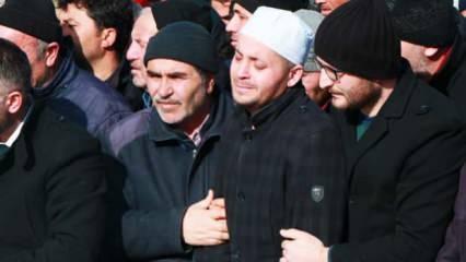 Bursa’daki feci kazada eşi, oğlu ve 5 yakınını kaybeden acılı imam cenazede yürek burktu