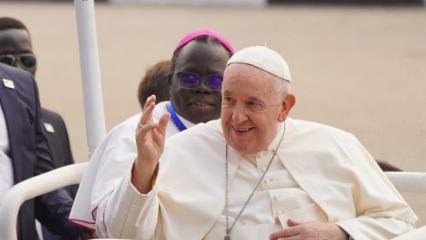 Papa Franciscus barış görüşmeleri için Güney Sudan'da