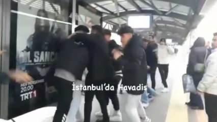 Metrobüs durağında kavga! Onlarca kişi dahil oldu