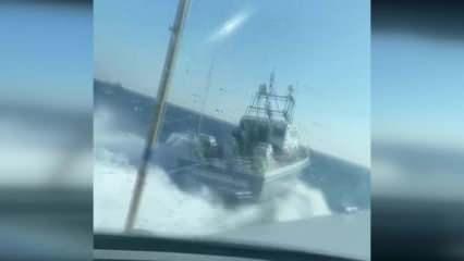 Türk balıkçıları taciz eden Yunan Sahil Güvenliği püskürtüldü!