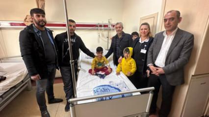 Başkan Tahmazoğlu, yaralı depremzedeleri hastanede ziyaret etti