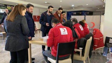 Fenerbahçe'nin kan bağışı çağrısına yoğun katılım oldu