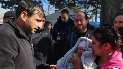 Sel&ccedil;uk Bayraktar, depremzedelerle omuz omuza