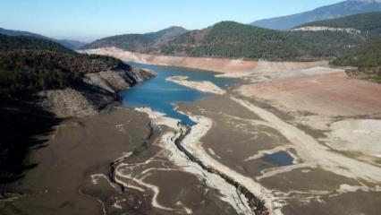 Bursa'da Doğancı Barajı, 40 yıldan bu yana en düşük seviyede