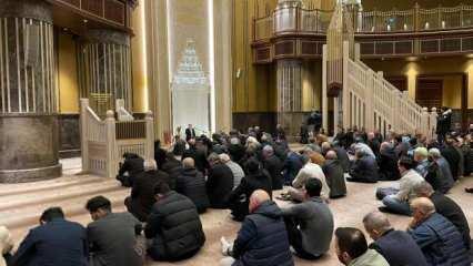 Hocalı Katliamı kurbanları için Taksim Camisi'nde Kur'an-ı Kerim okundu