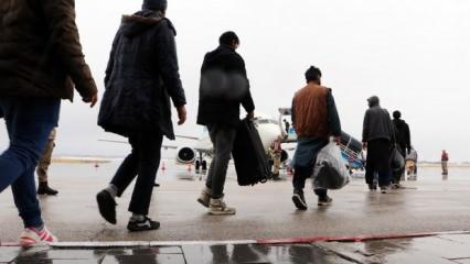 136 Afgan kaçak göçmen daha uçakla ülkelerine gönderildi
