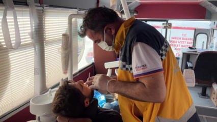 Ağız ve Diş Sağlığı ekipleri mobil araçlarla afet bölgelerinde