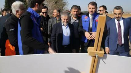 Bakan Nebati'den ''deprem bahanesiyle fırsat&ccedil;ılık'' uyarısı