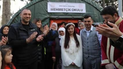 Çadır kentte ilk nikah! 