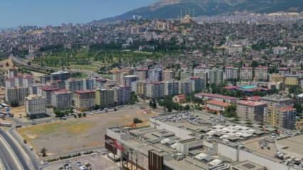 Kahramanmaraş'ta deprem öncesi ve sonrasını gösteren kareler yıkımı gözler önüne serdi!