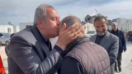 Vali Tuncay Sonel'i bir vatandaş alnından öptü