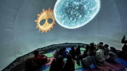 Depremzede çocuklara moral desteği: Teleskopla uzayı keşfediyorlar