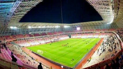  Depremzedeler Sivasspor-Fiorentina maçını statta ücretsiz izleyecek