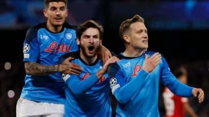 Napoli tarihinde ilk kez Devler Ligi'nde çeyrek finalde!