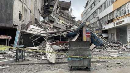 MHP il binası deprem sonrası çöktü